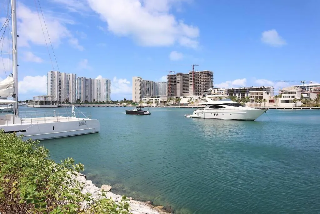 Exclusivo Alojamiento En Marina Puerto Cancun - Marina405 - شقة