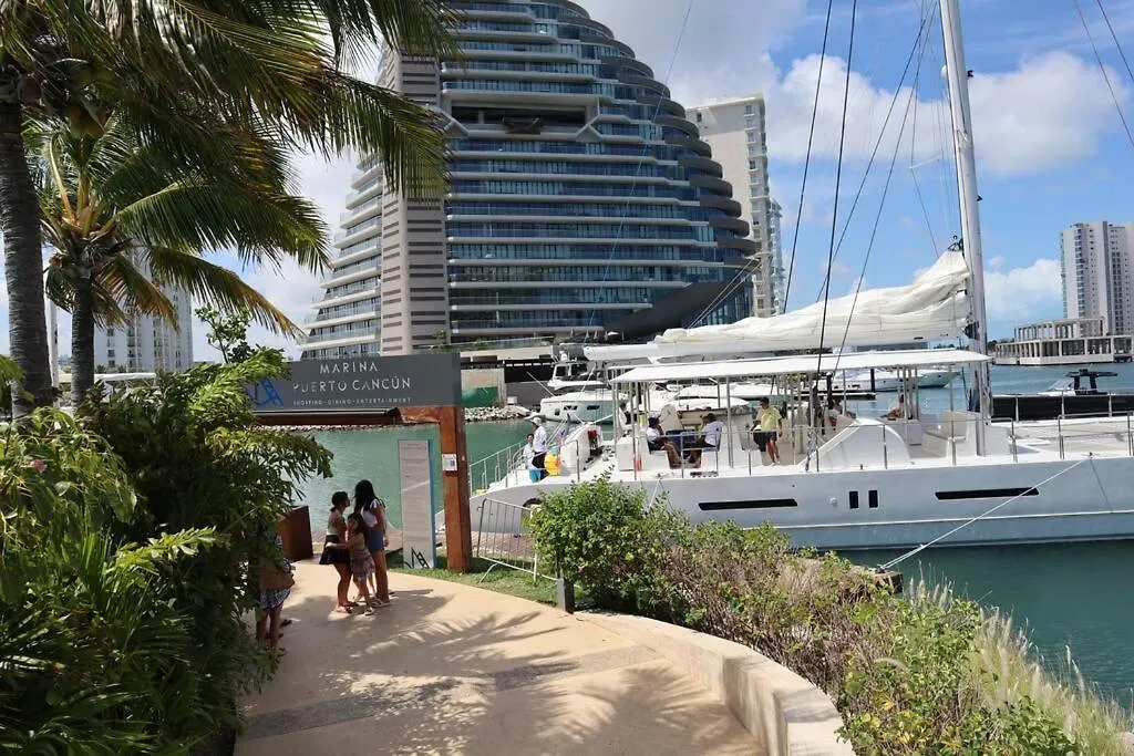 Exclusivo Alojamiento En Marina Puerto Cancun - Marina405 -
