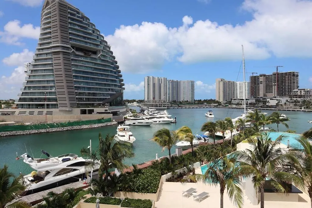 Exclusivo Alojamiento En Marina Puerto Cancun - Marina405 - 0*,