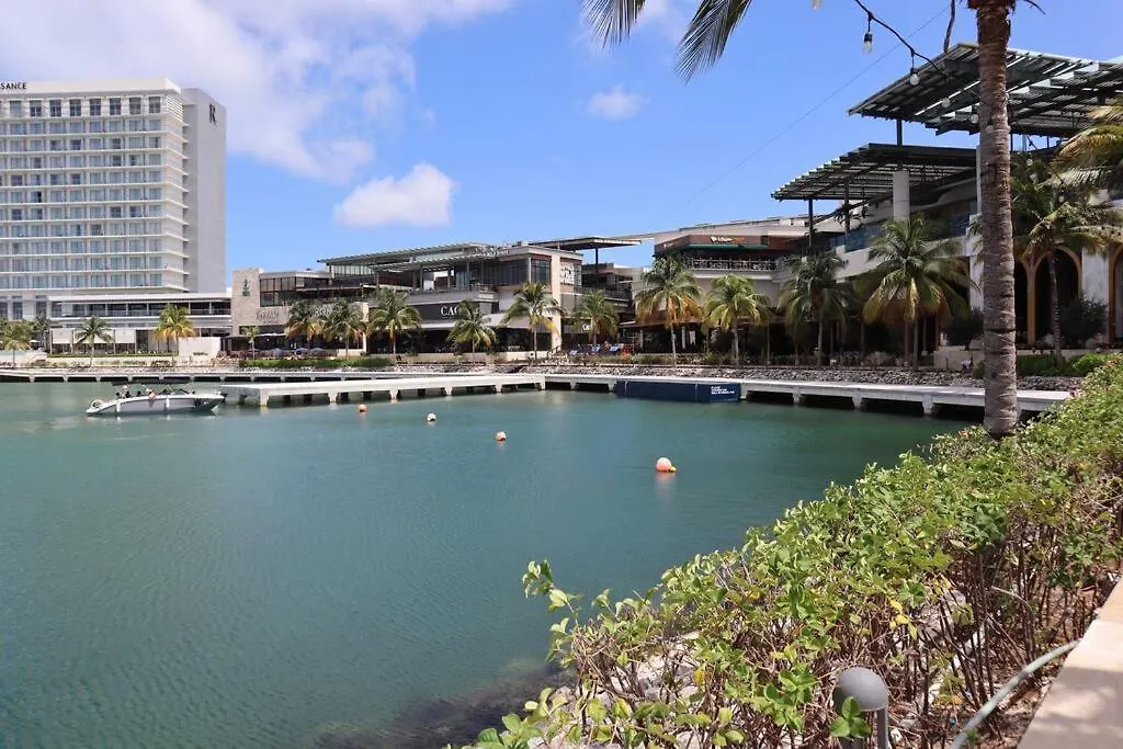 Exclusivo Alojamiento En Marina Puerto Cancun - Marina405 -